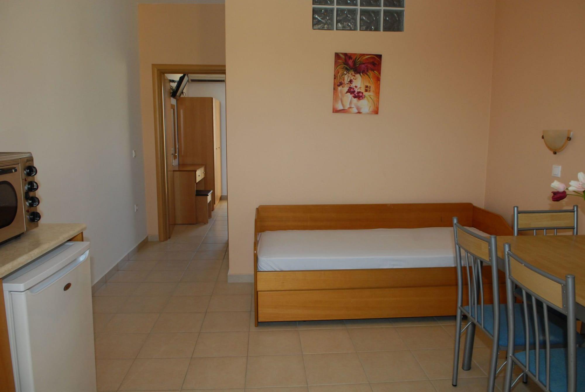 Barbie Hotel Apartments Ialysos  Ngoại thất bức ảnh