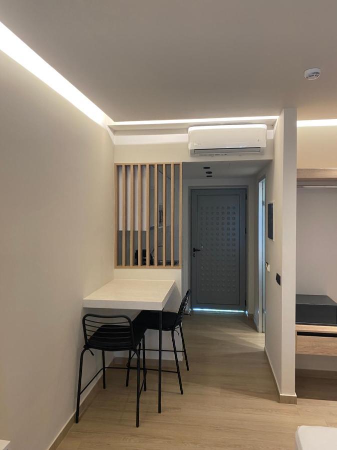 Barbie Hotel Apartments Ialysos  Ngoại thất bức ảnh